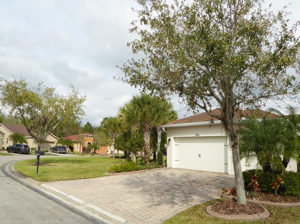 1306 Harbor Ridge Dr, Kissimmee FL 34759-6211 exterior