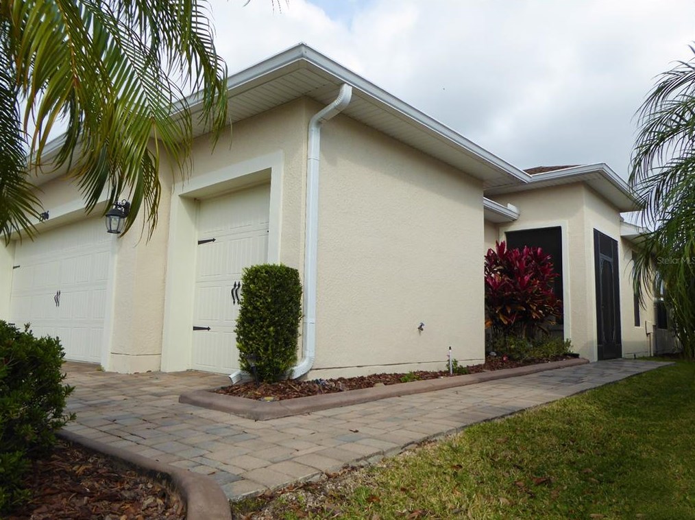 1306 Harbor Ridge Dr, Kissimmee FL 34759-6211 exterior