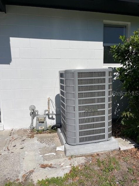 124 Foxridge Run, Longwood FL  32750-2769 exterior