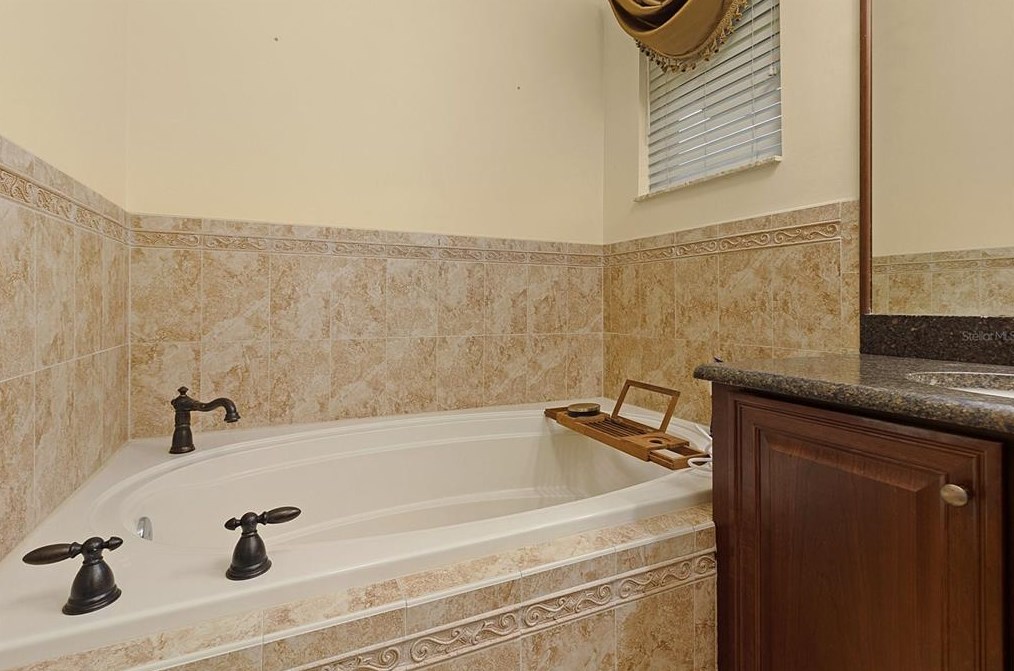 4184 Dunmore Dr, Lake Wales FL  33859-5742 exterior