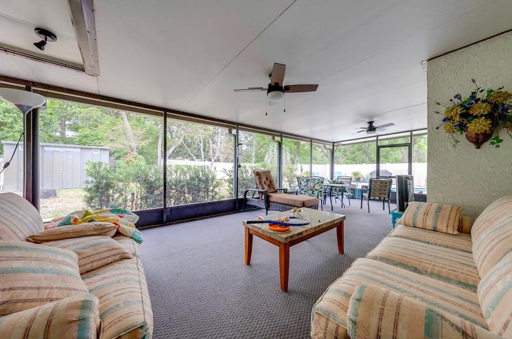 1434 Paula Dr, Apopka FL  32703-7423 exterior