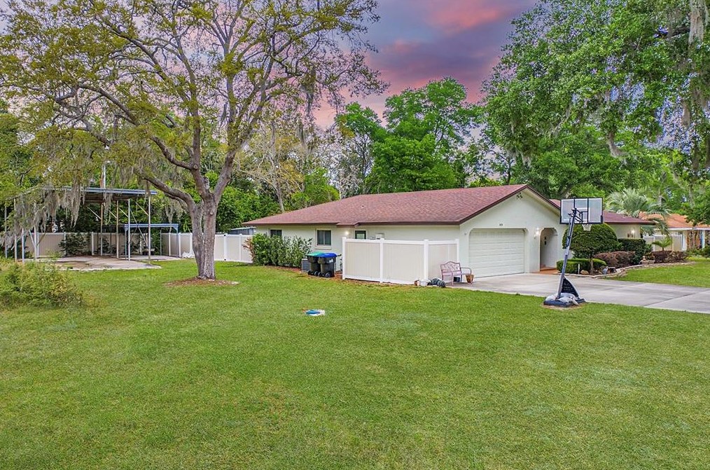 1434 Paula Dr, Apopka FL  32703-7423 exterior