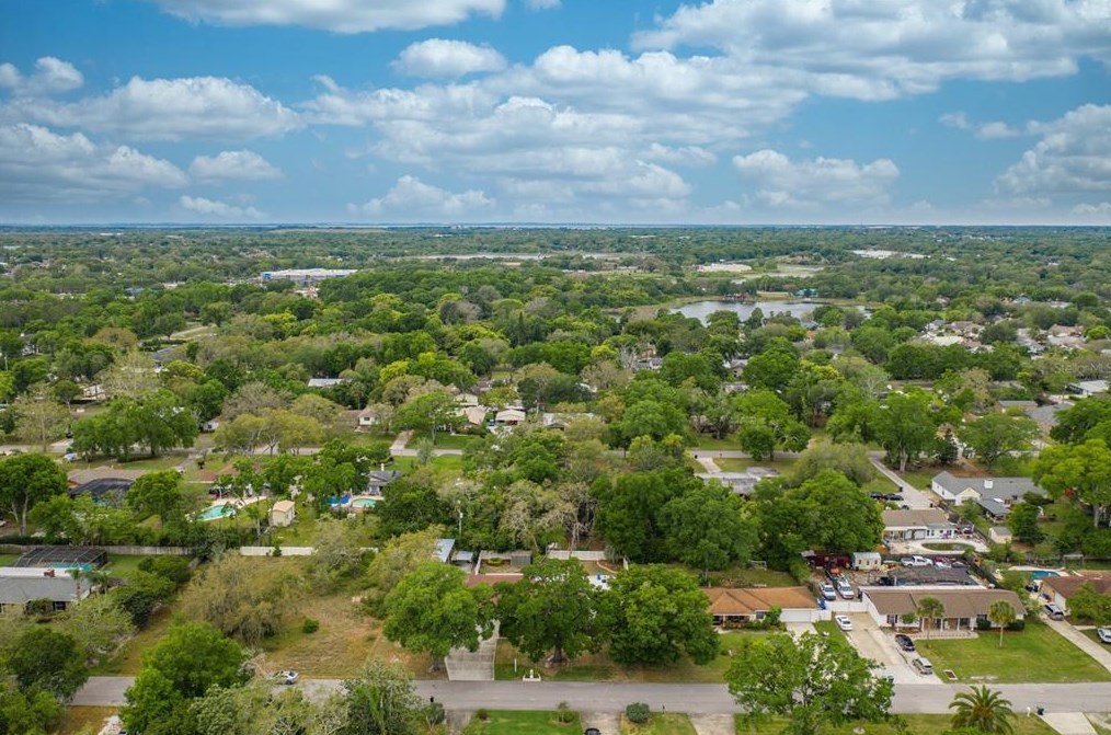 1434 Paula Dr, Apopka FL  32703-7423 exterior