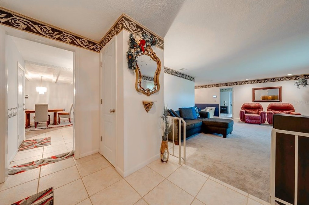 1434 Paula Dr, Apopka FL  32703-7423 exterior