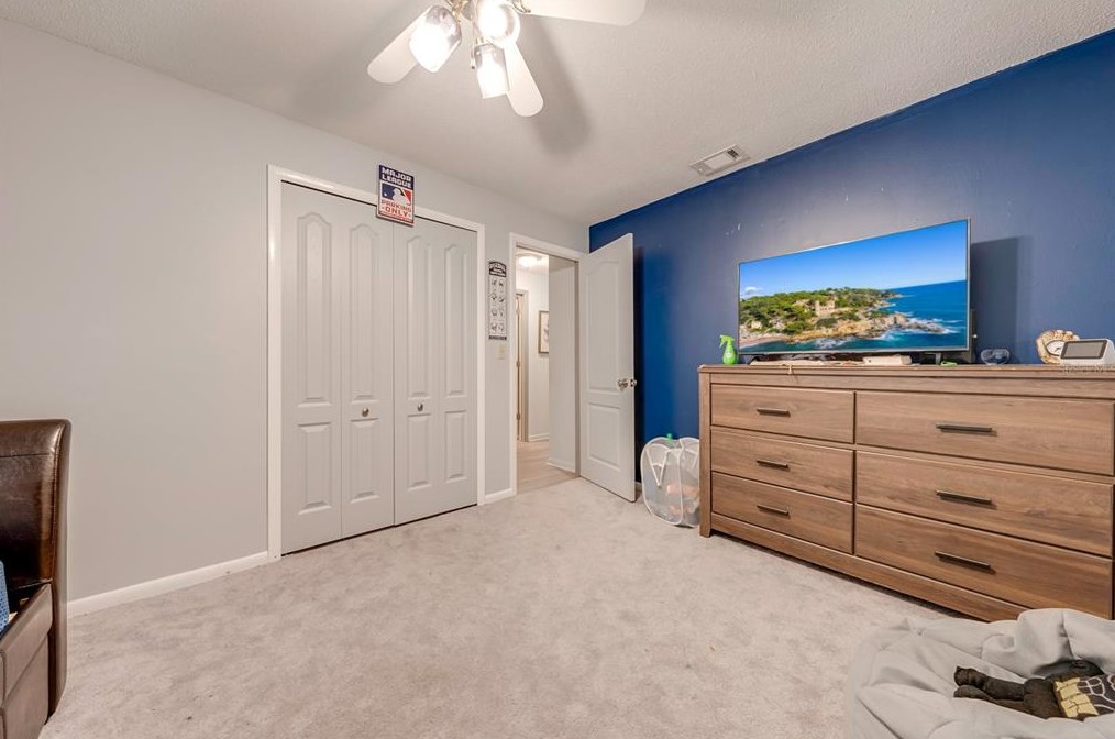 1434 Paula Dr, Apopka FL  32703-7423 exterior