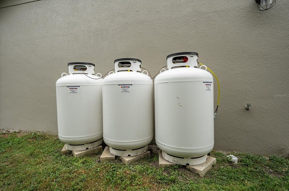 2235 Bronco Dr, Saint Cloud FL  34771-9532 exterior