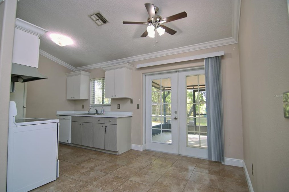 3173 Hoover Dr, Deltona FL  32738-2128 exterior