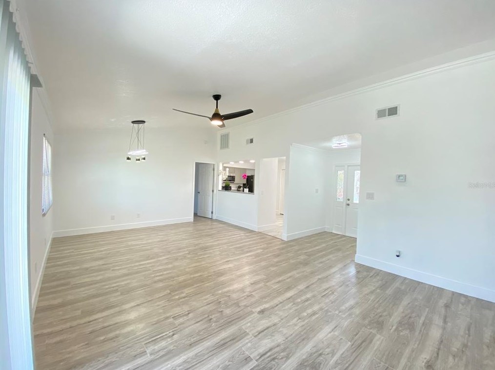 1525 Colony Ave, Kissimmee FL  34744-4013 exterior