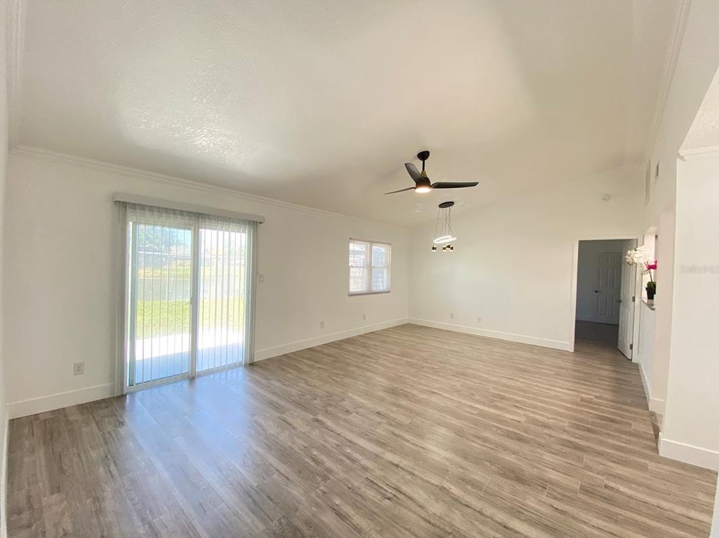 1525 Colony Ave, Kissimmee FL  34744-4013 exterior