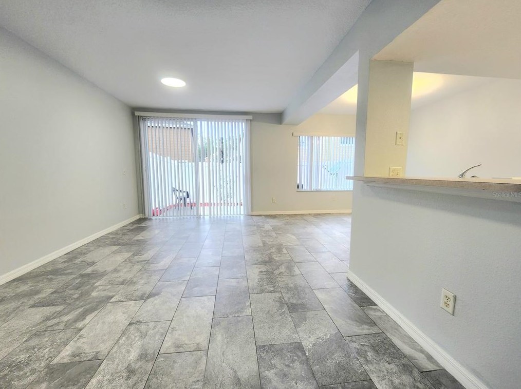 125 Australian Way, Davenport FL  33897-5701 exterior