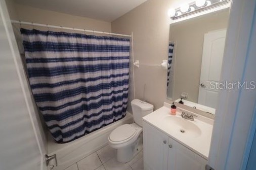 715 Pelican Ct, Kissimmee FL  34759-4540 exterior