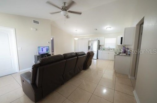 715 Pelican Ct, Kissimmee FL  34759-4540 exterior