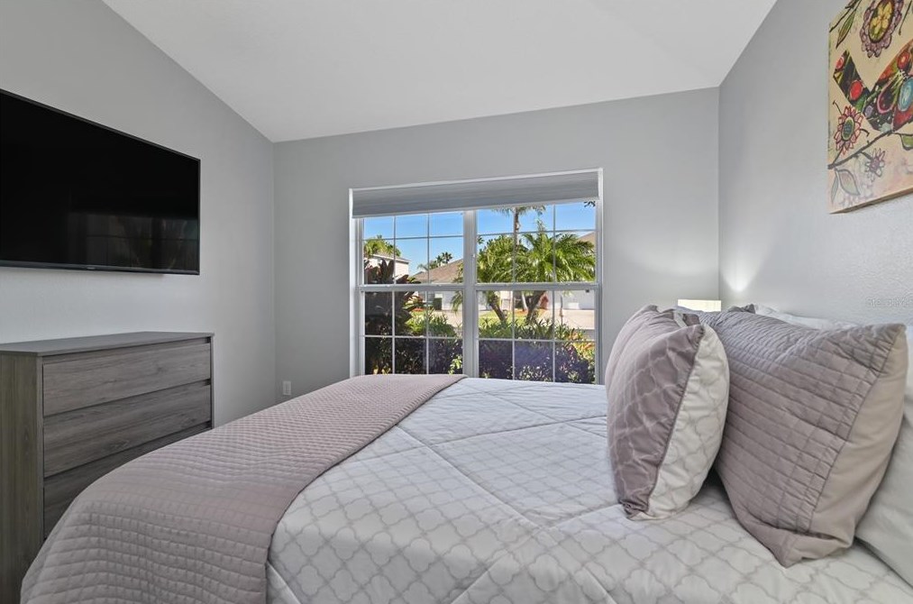 985 Lk Berkley Dr, Kissimmee FL  34746-6122 exterior