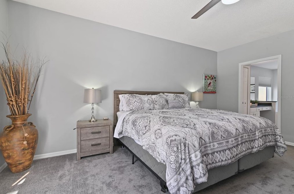 985 Lk Berkley Dr, Kissimmee FL  34746-6122 exterior