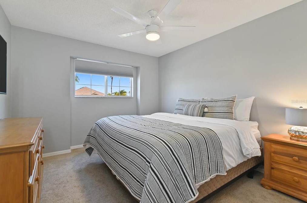 985 Lk Berkley Dr, Kissimmee FL  34746-6122 exterior