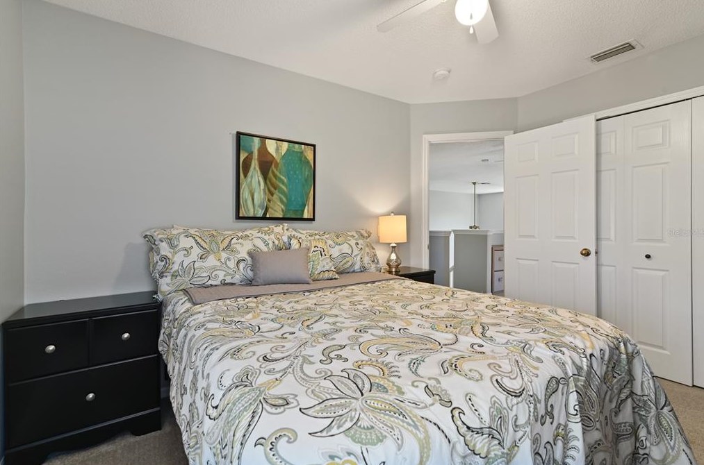 985 Lk Berkley Dr, Kissimmee FL  34746-6122 exterior