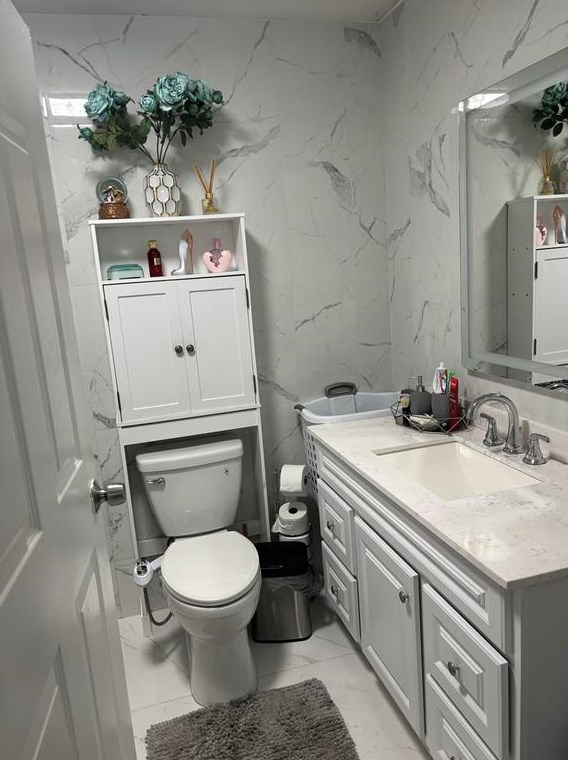 818 Emory Ave, Kissimmee FL  34741-0048 exterior