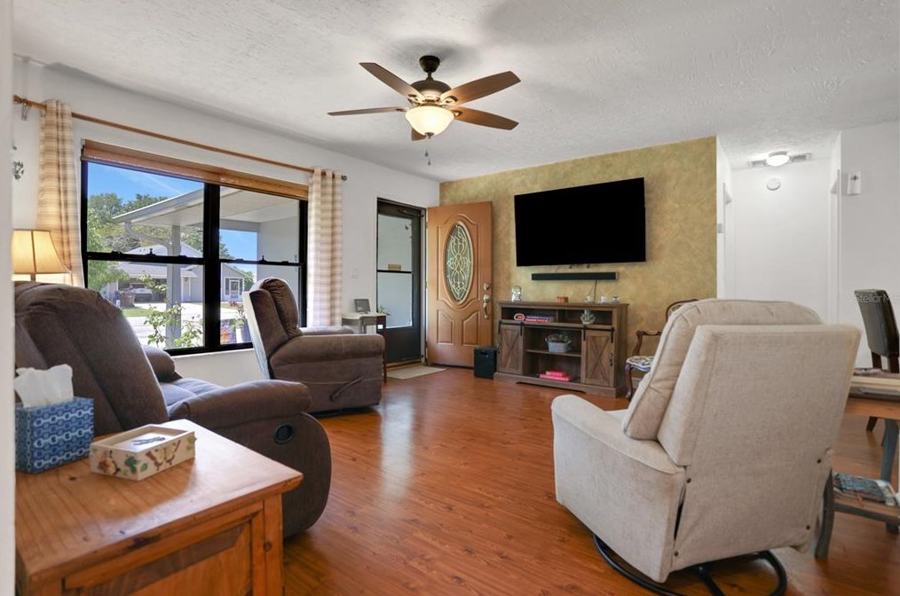 113 Georgia Ave, Saint Cloud FL  34769-4160 exterior