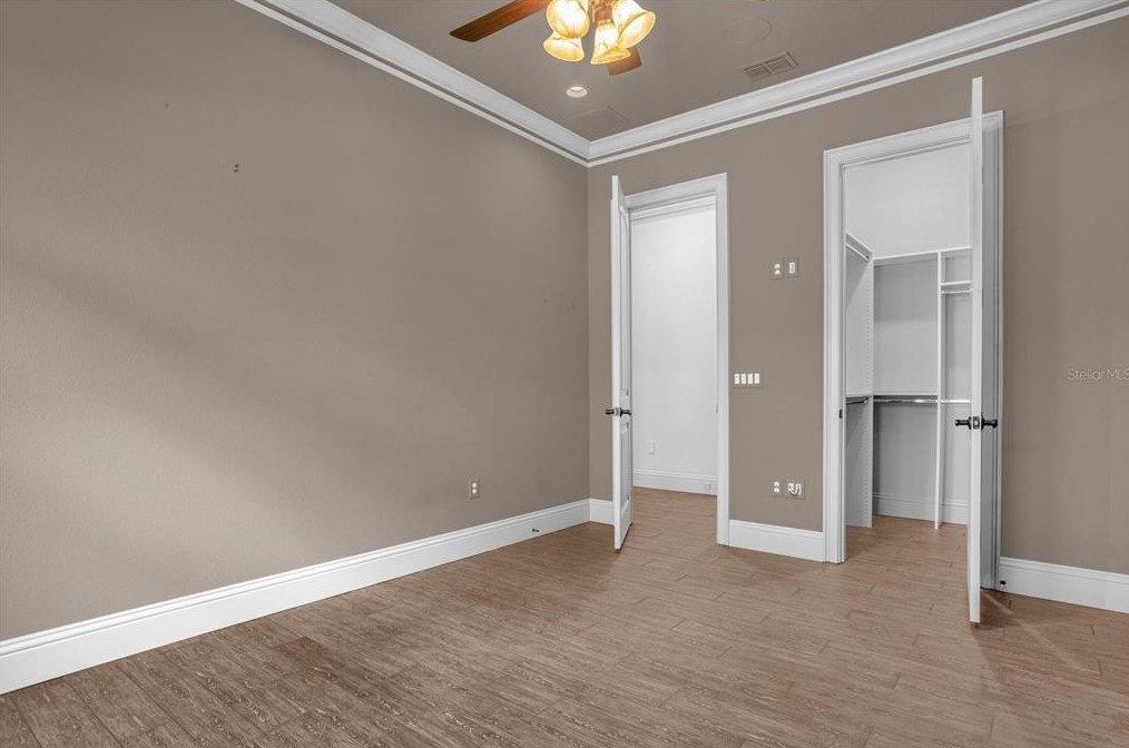 8107 Chilton Dr, Orlando FL 32836-5834 exterior