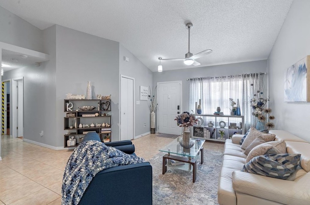 855 Mclean Ct, Orlando FL 32825-6367 exterior