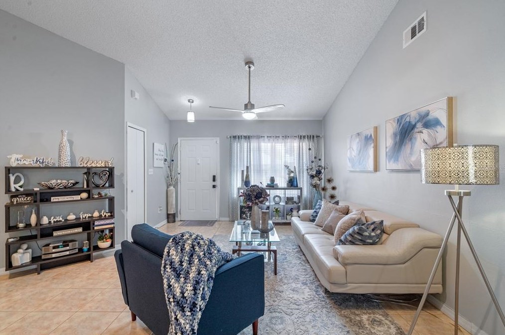 855 Mclean Ct, Orlando FL 32825-6367 exterior