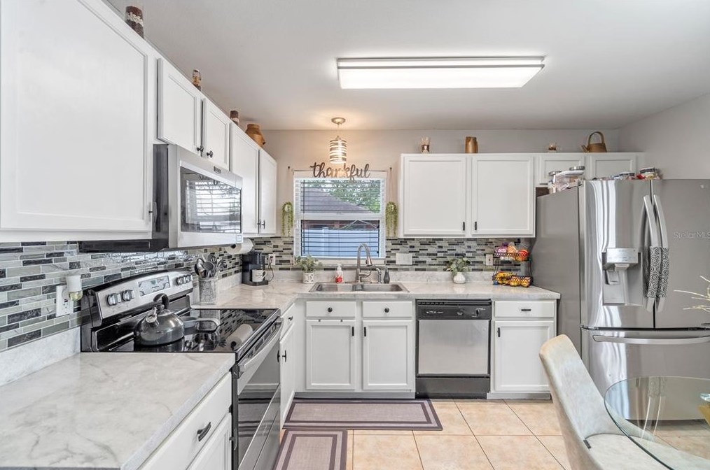 855 Mclean Ct, Orlando FL 32825-6367 exterior