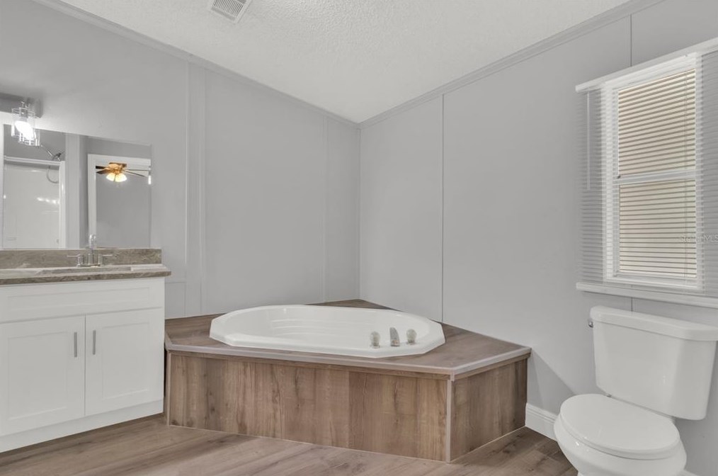 5923 140th Pl, Summerfield FL  34491-7744 exterior