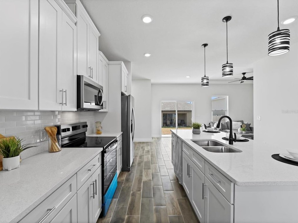 2176 Rio Grande Cyn Loop, Kissimmee FL 34759-5964 exterior