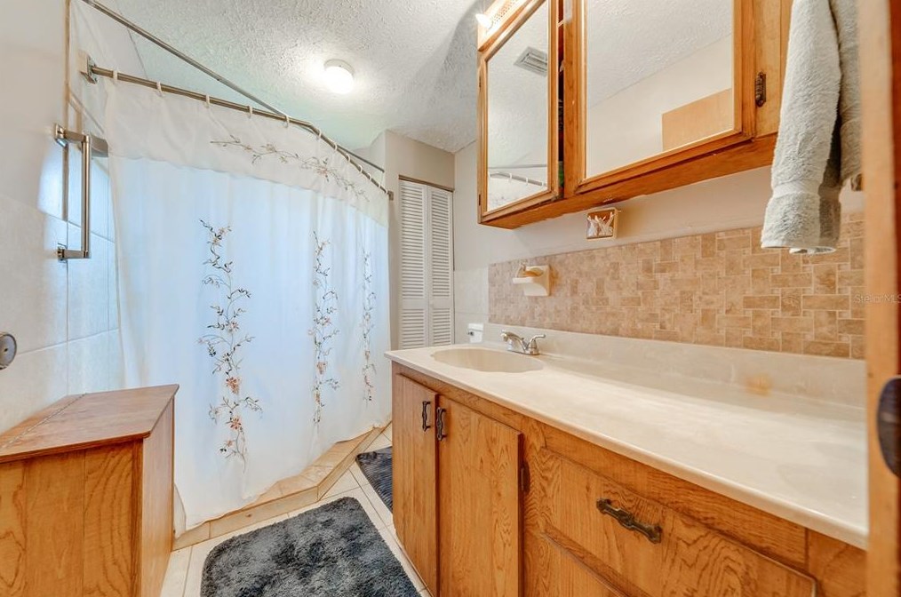 4145 Reaves Rd, Kissimmee FL 34746-3429 exterior