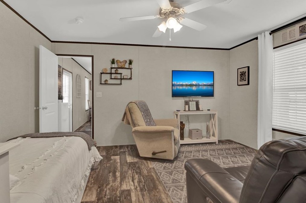 2055 Bradley Dr, Saint Cloud FL  34771-8688 exterior