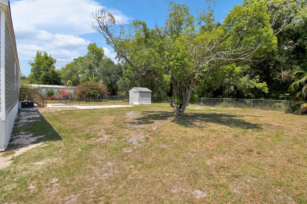 2055 Bradley Dr, Saint Cloud FL  34771-8688 exterior