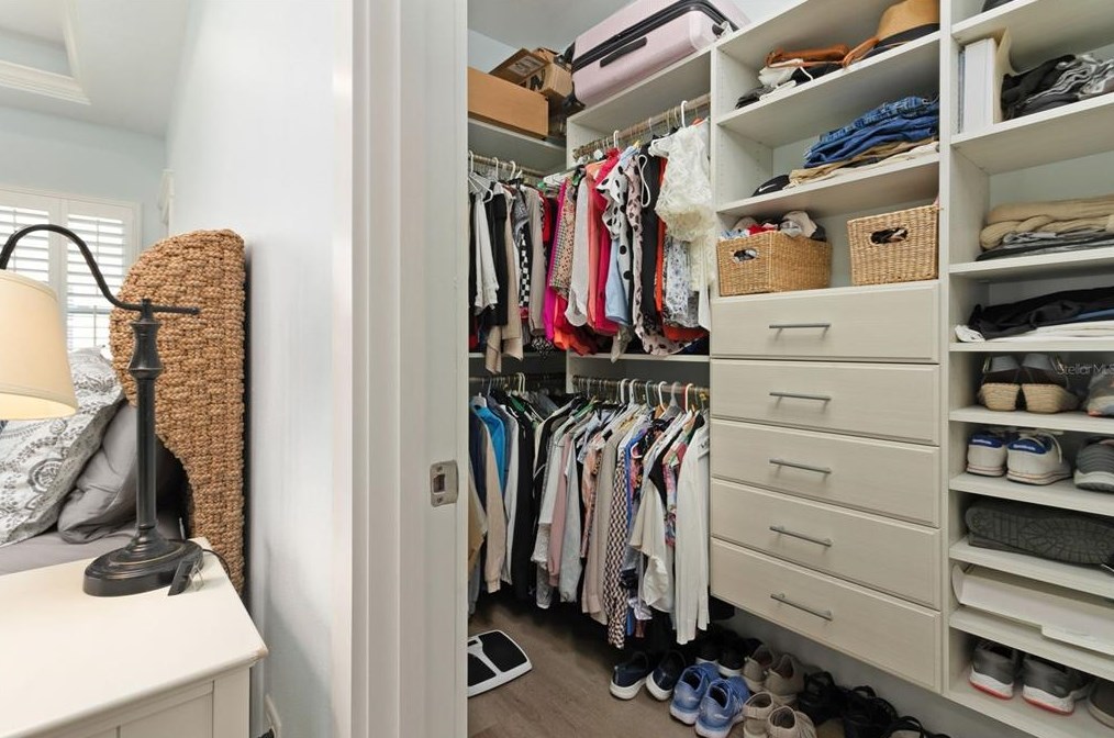 820 Lake Evalyn Dr, Kissimmee FL 34747-4804 exterior