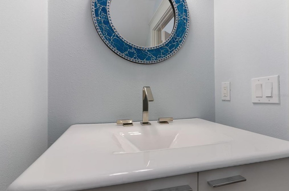 820 Lake Evalyn Dr, Kissimmee FL 34747-4804 exterior