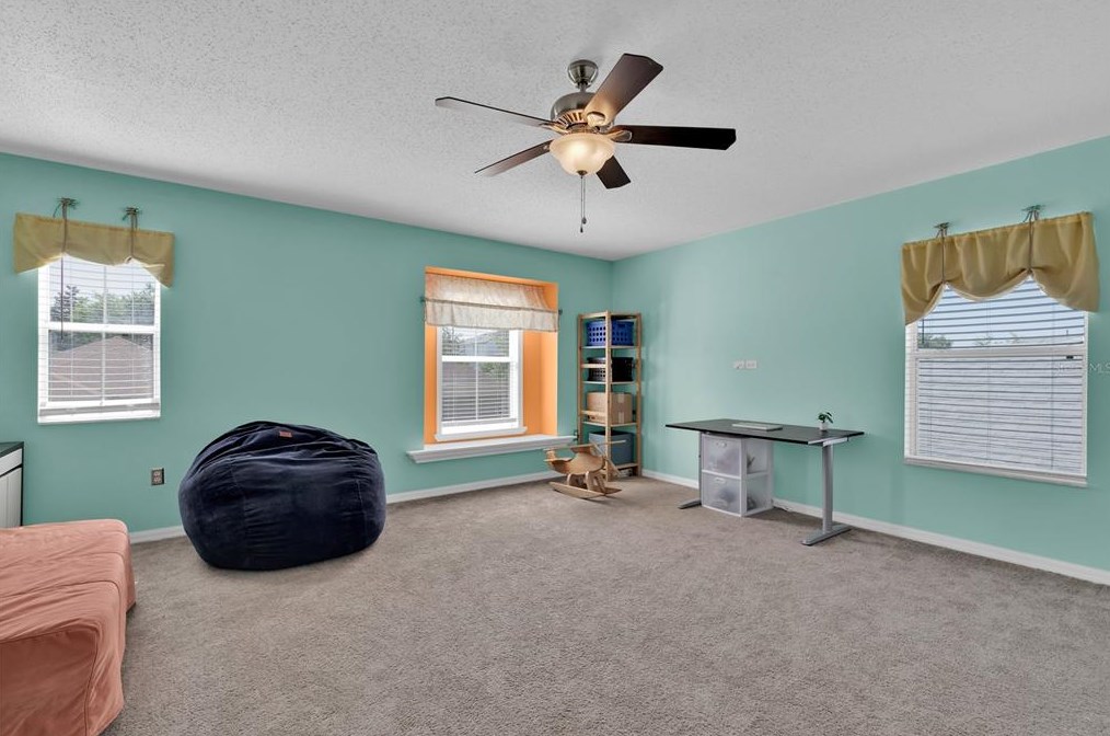 321 Aster Dr, Davenport FL  33897-3816 exterior