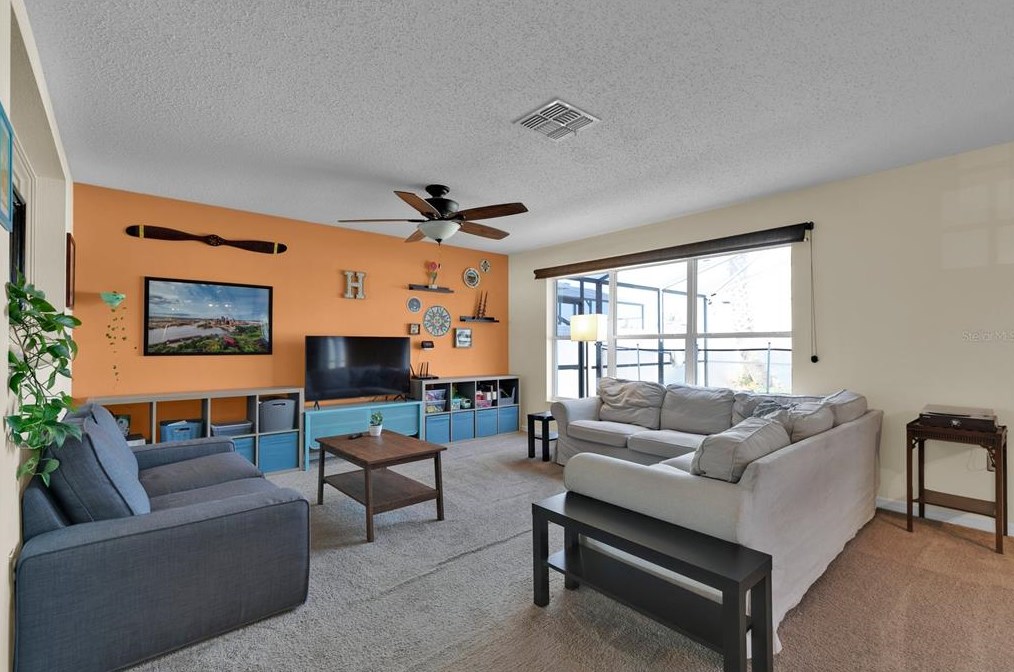 321 Aster Dr, Davenport FL  33897-3816 exterior