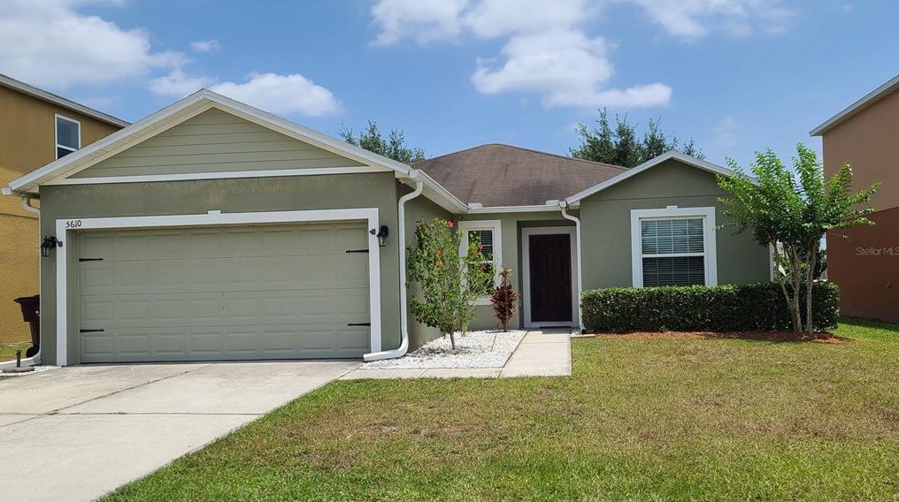 5610 Silver Thistle Ln, Saint Cloud FL  34772-6850 exterior