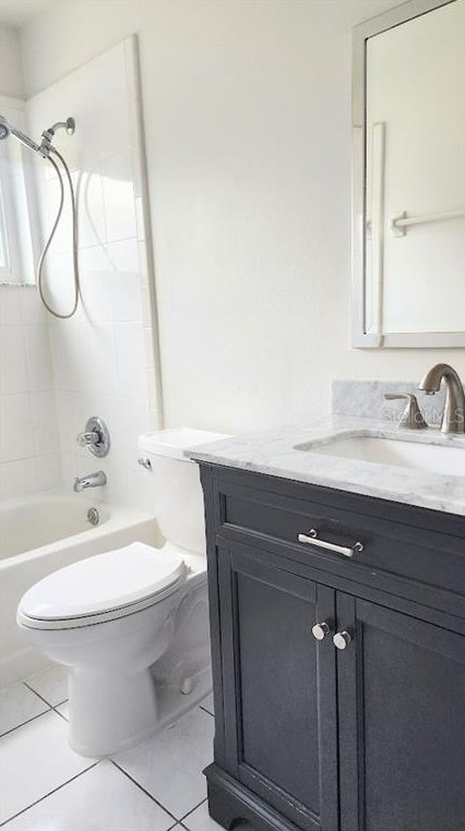 2670 Dixie Ln, Kissimmee FL 34744-2712 exterior