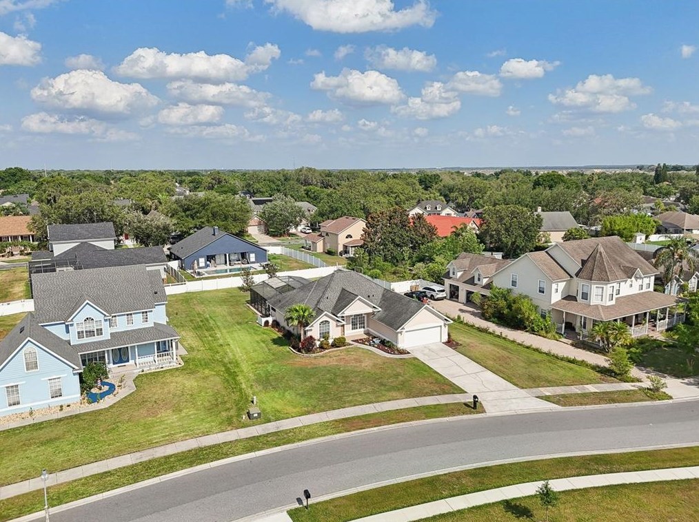 2226 Jessica Ln, Kissimmee FL 34744-6450 exterior