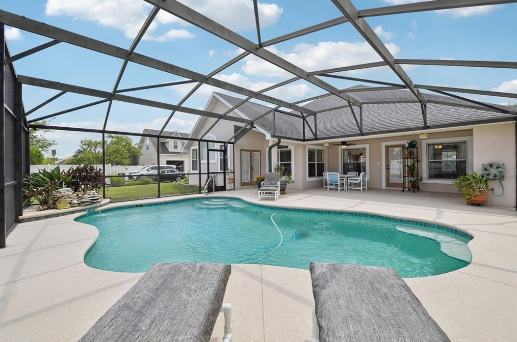 2226 Jessica Ln, Kissimmee FL 34744-6450 exterior