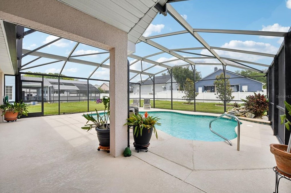 2226 Jessica Ln, Kissimmee FL 34744-6450 exterior