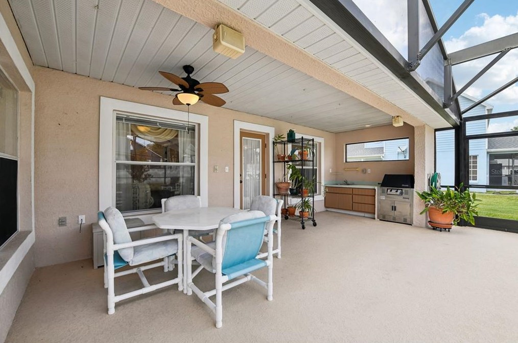 2226 Jessica Ln, Kissimmee FL 34744-6450 exterior