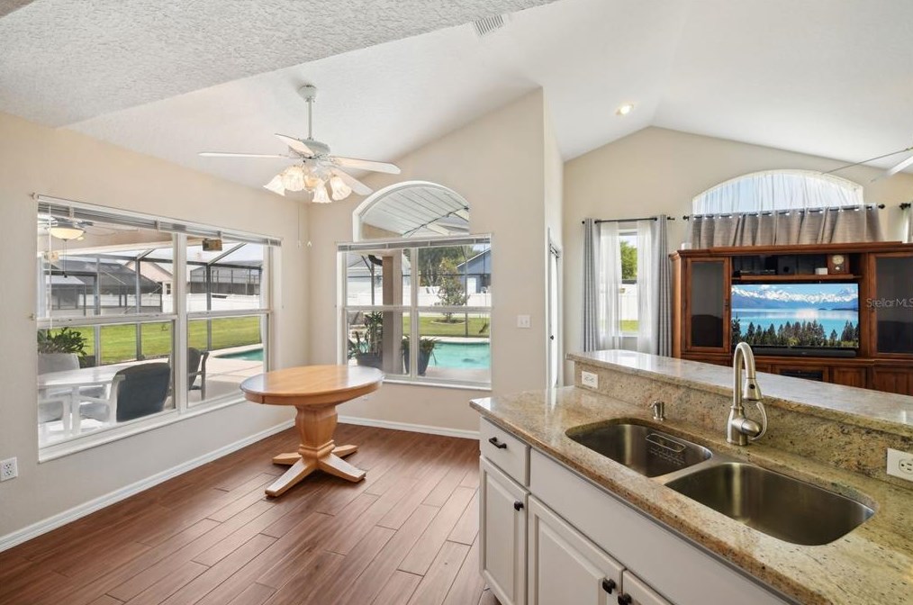 2226 Jessica Ln, Kissimmee FL 34744-6450 exterior