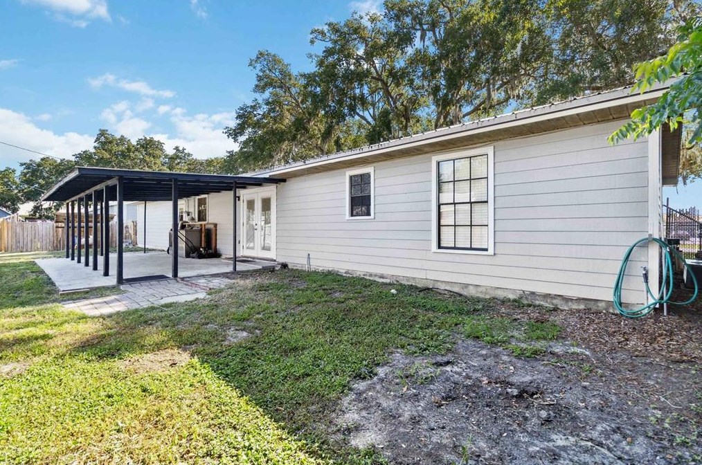 446 Robinson Ave, Saint Cloud FL  34769-2058 exterior