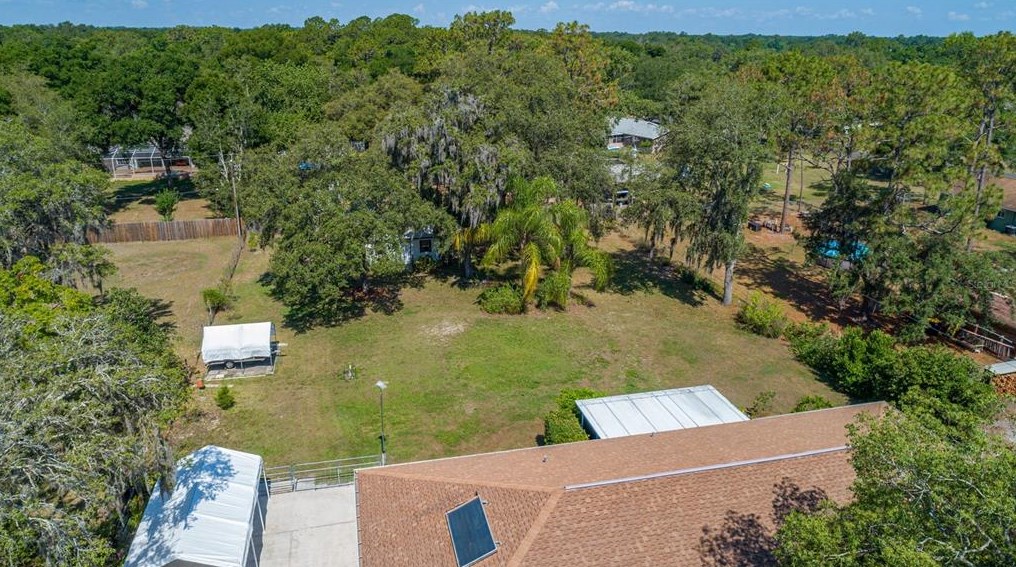 8222 Spruce Ln, Lakeland FL  33809-7705 exterior