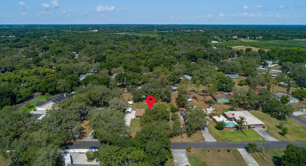 8222 Spruce Ln, Lakeland FL  33809-7705 exterior