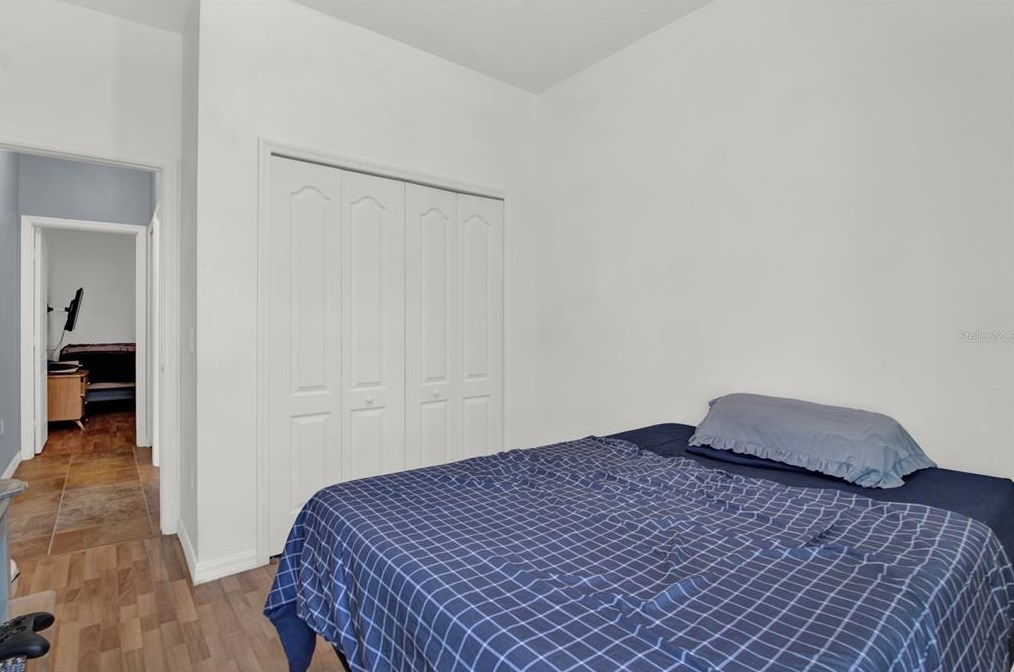 643 Hacienda Cir, Kissimmee FL 34741-6337 exterior