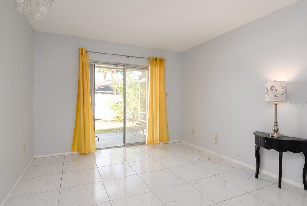 202 Dawn Ct, Kissimmee FL exterior