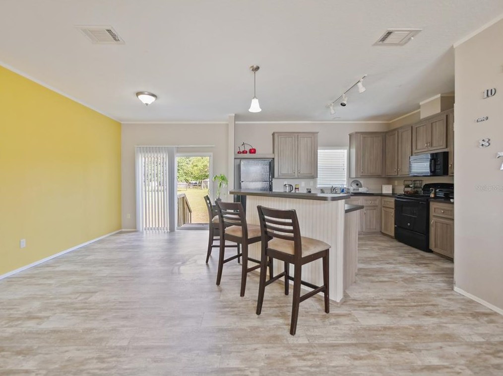 4492 Hunting Ldg Dr, Saint Cloud FL  34772-8006 exterior