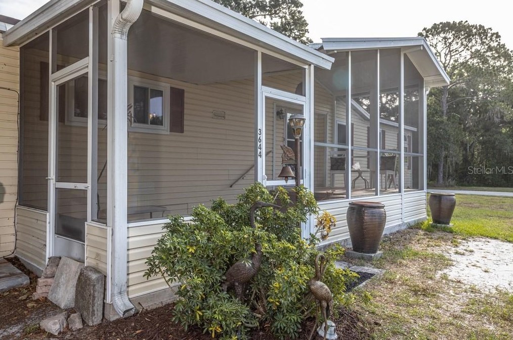 3644 Pioneer Trails St, Lakeland FL  33810-2573 exterior