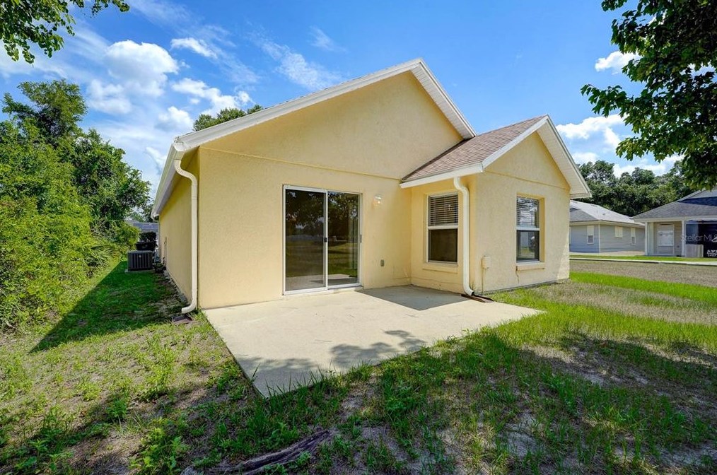 1700 Circe Lk Ct, Orlando FL  32826-4645 exterior